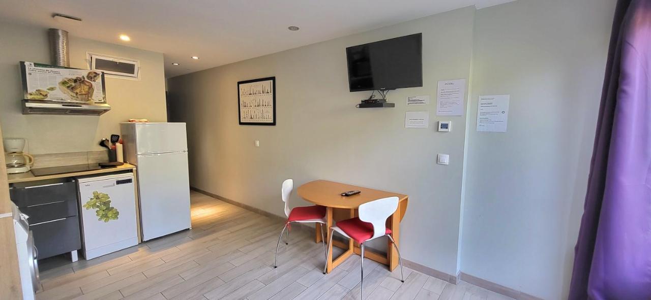 Residences Les Sansonnets "Appartements & Studios" Jonzac Eksteriør billede