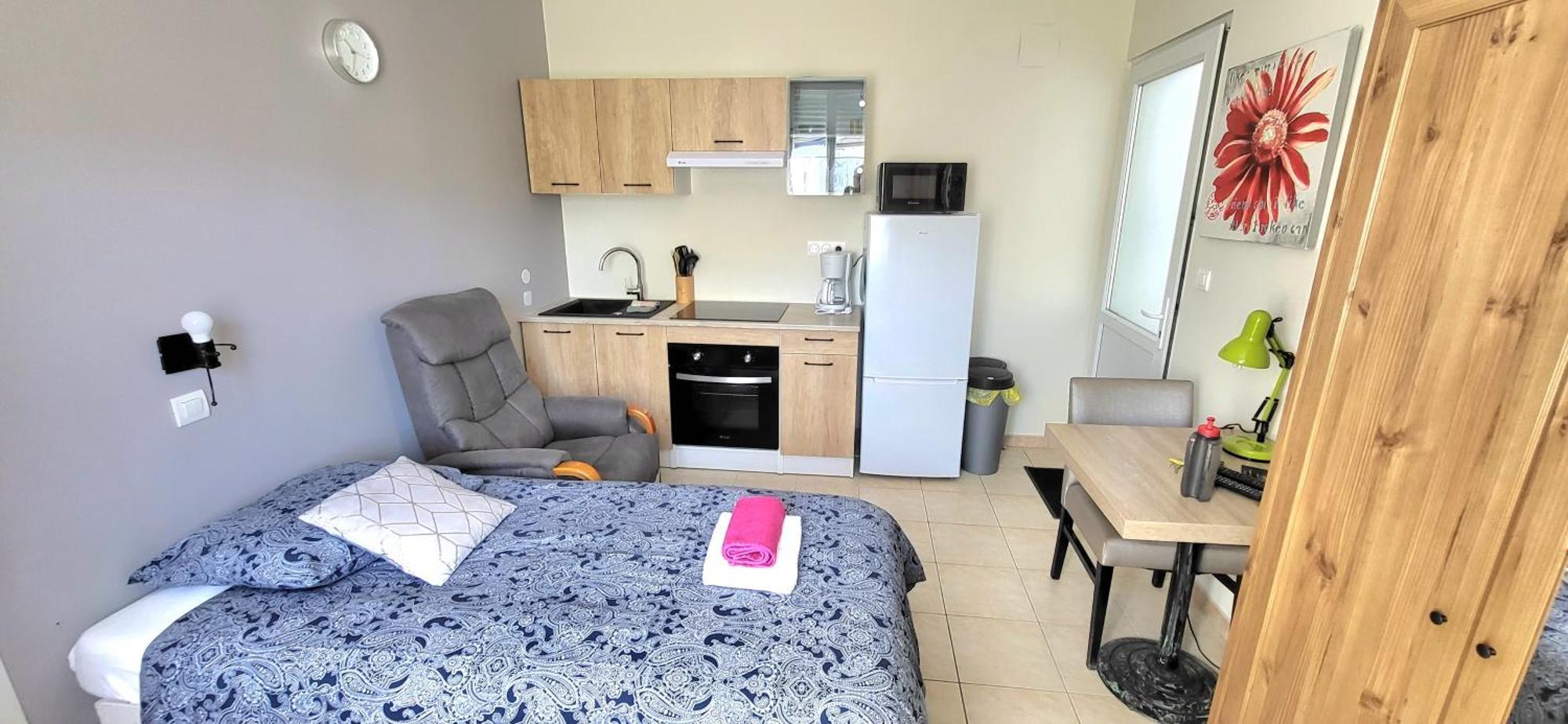 Residences Les Sansonnets "Appartements & Studios" Jonzac Eksteriør billede